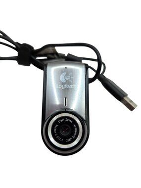 Logitech Carl Zeiss Tessar 2MP Autofocus USB Webcam V-UBU48 Compact Design Plug